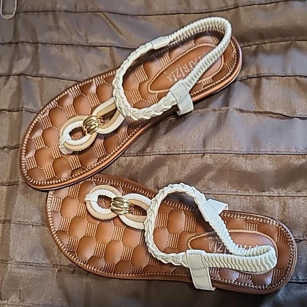 NWT Flip Flops